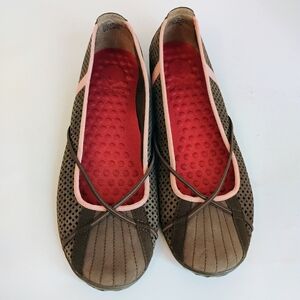 Privo Penny flats by Clarks Leather & breathable mesh slip ons sz 7
